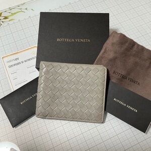 Bottega Veneta Intrecciato bifold wallet